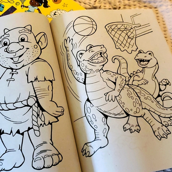 Coloring & Activity Books - Picture 6 of 9
